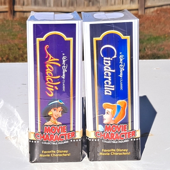 Jasmine From Aladdin&Walt Disney Cinderella Collectible Figures Collect Them All - Picture 3 of 6